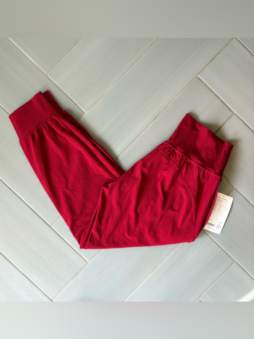 NWT Athleta Salutation Joggers, Crimson Red, High-Waist